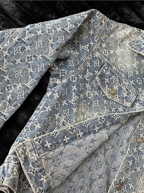 New Women’s Luxury Designer Like Jean Jacket Size L/XL